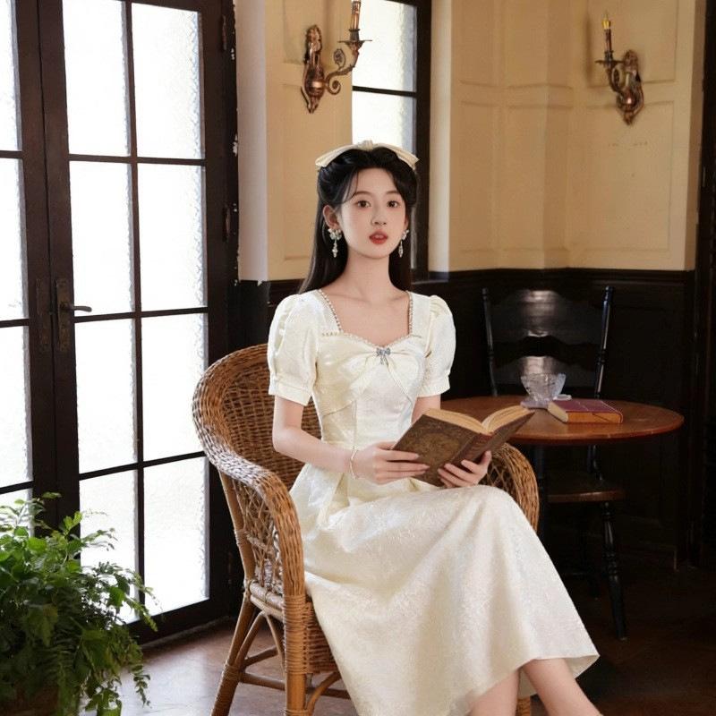 Champagne Square Collar Evening Dress High-end Light Luxury High-end Sense Art Examination Annual Meeting Adult Ceremony Banquet Bubble Sleeve Dress