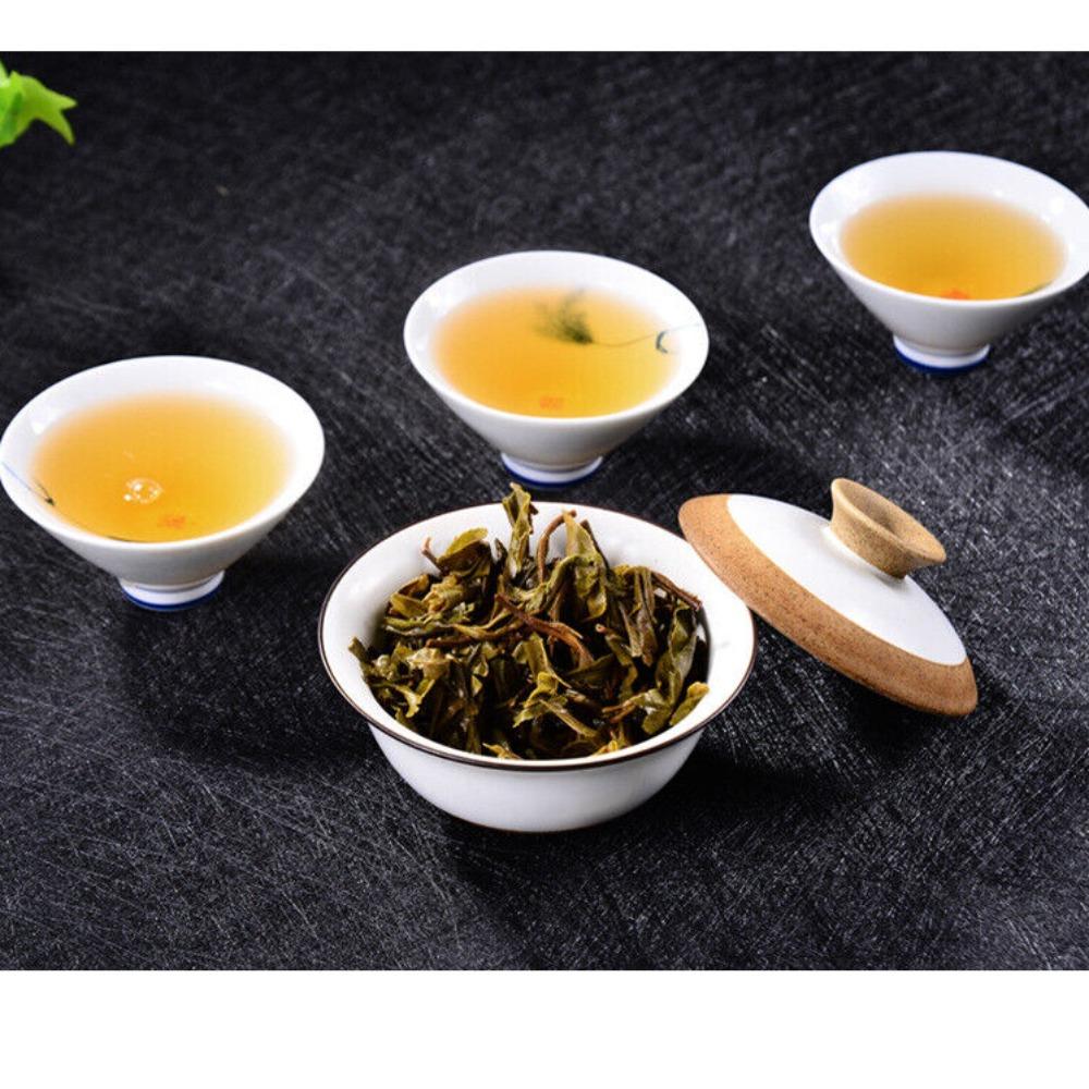 357g 2015 Golden Peacock Arbor King Raw Pu-erh Tea Cake Li Ming Spark