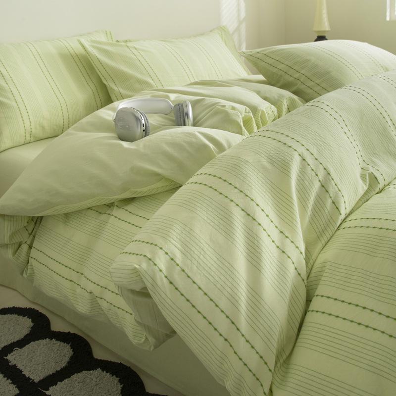 

Жаккардовый комплект постельного белья в горошек из чистого хлопка, 3 предмета, с трехслойным марлевым пододеяльником и простыней 1.2m Bed Three-piece (for 150*200 duvet)