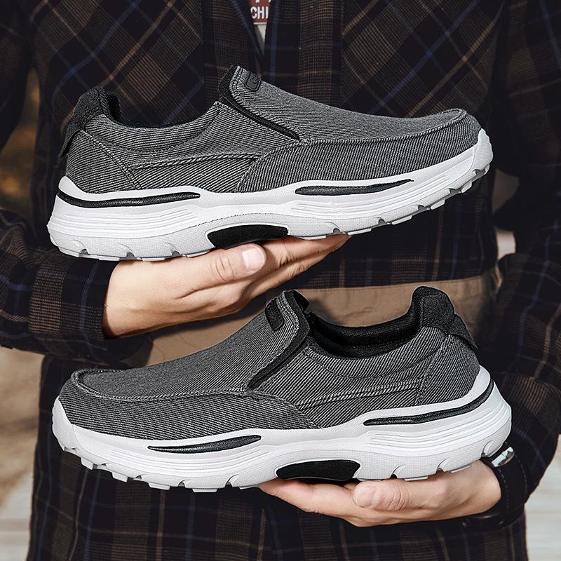 Men's Slip-On Canvas Shoes - Old Beijing Style, Thick Sole, Available in Extra Large Sizes up to 48