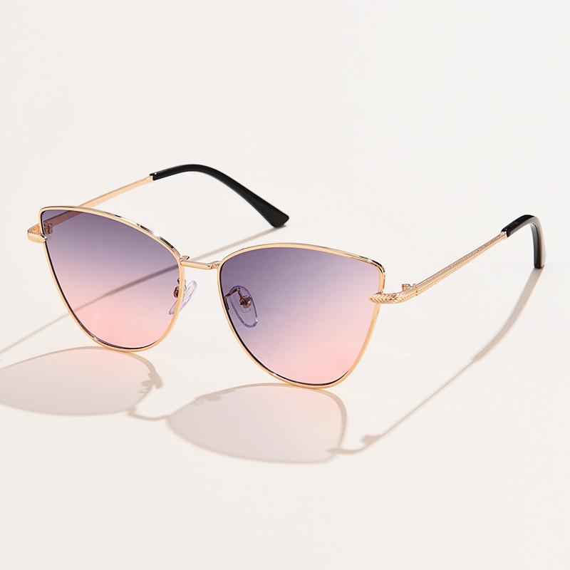 Triangle Metal Frame Sunglasses Women Cat Eye Trendy Small Fashion Cateye Sun Glasses Streetwear Shades Feminino UV400