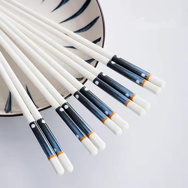 5Pair/Set Blue and White Porcelain Chopsticks Ceramic  Chinese Chopsticks Long Chopsticks Sushi Chopstick Tableware Gifts