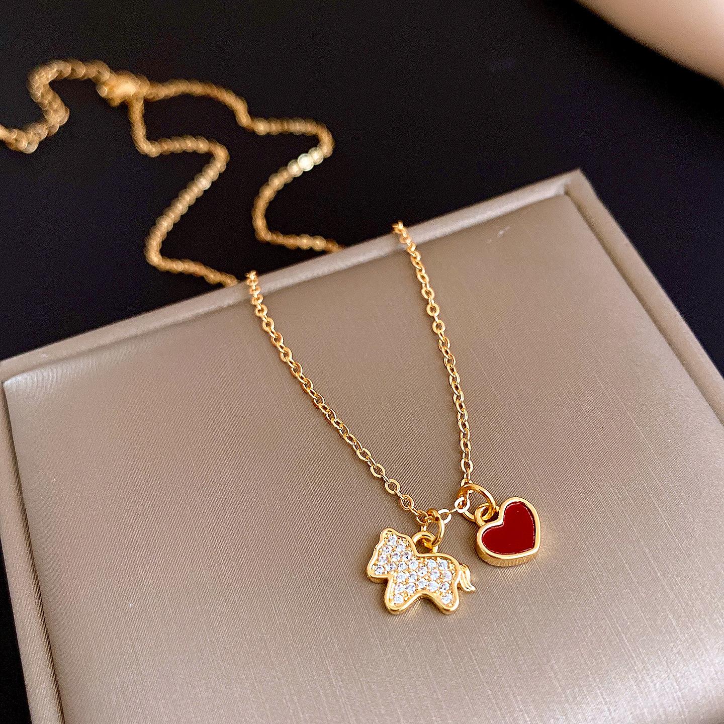18k real gold electroplated zircon pony love pearl necklace niche collarbone chain autumn and winter retro necklace women