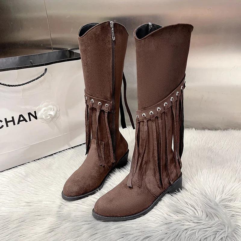 

Модные женские высокие ботинки Челси 2025 Зима Новые Гладиаторы Средний каблук До колена Тренд Женская обувь Панк Уютный Острый носок Брендовые Женские Ботас 43 коричневый
