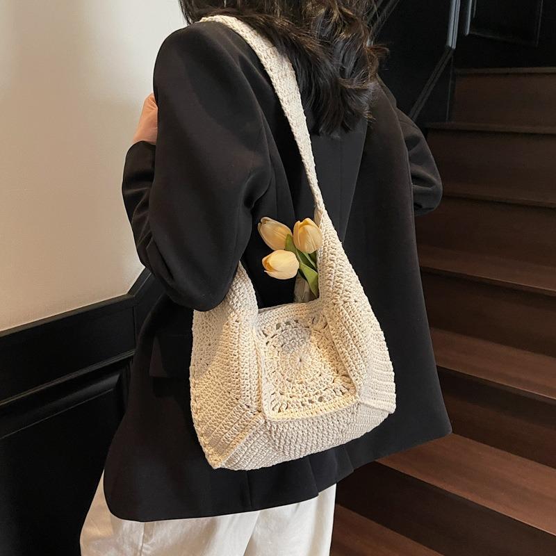 Retro Knitted Tote Bag Women's New Large-capacity Shoulder Bag Vacation Beach Bag Versatile Leisure Bag