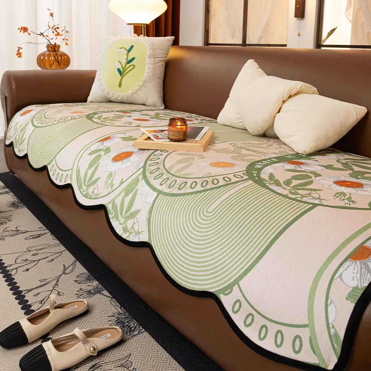 

Special-shaped light luxury high-end leather sofa cushion is universal in all seasons 2025 new fixed non-slip seat cushion irregular cover 70*70cm