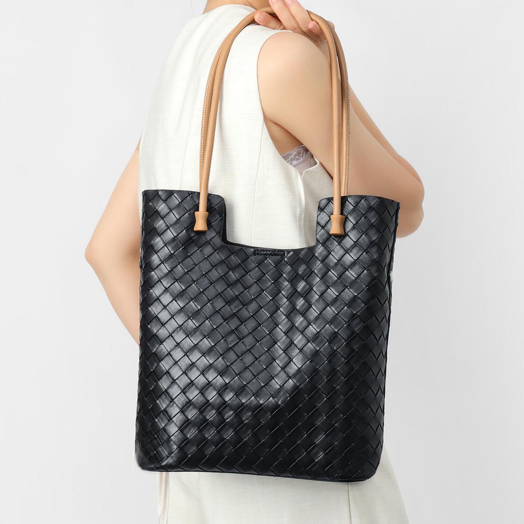 Tote bag new woven hand-held large bag cowhide commuter shoulder bag women's large-capacity leather women's bag
