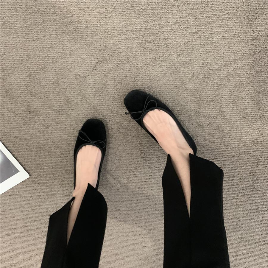 Fashion Flat Shoes Women's Spring and Autumn Bow Shallow Mouth Retro Black Velvet Plus Size Women's Shoes 42 43 44 Ladies Loafers Women