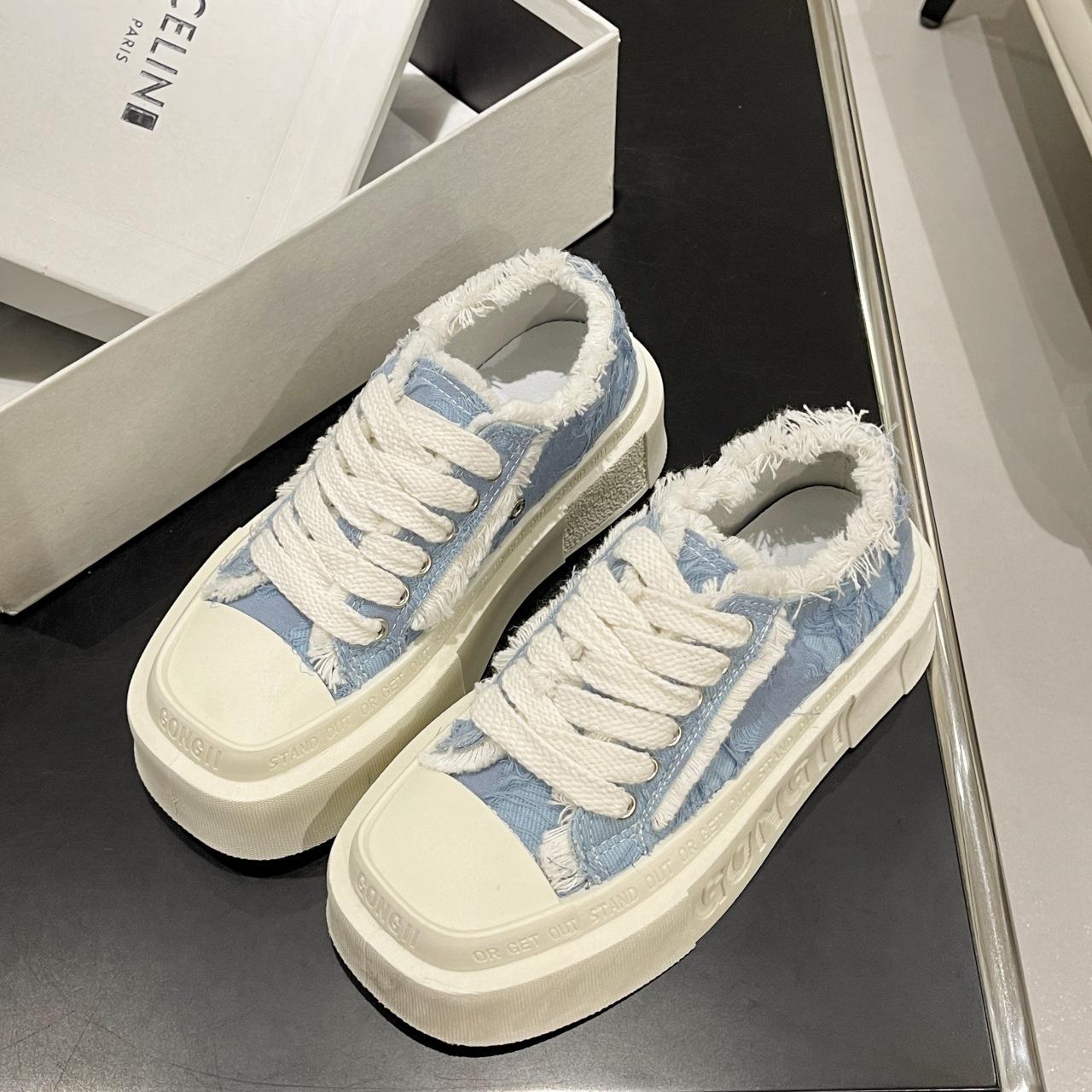 

МОДНЕ ВЗУТТЯ Чоловічі дихаючі спортивні кросівки Спортивне взуття для бігу Відкритий жіночий теніс Тренажер для тренажерного залу 40 синій