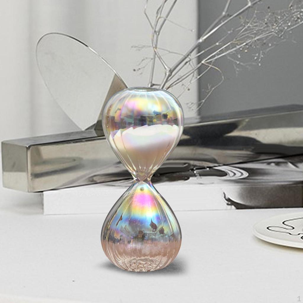 Farbenfrohe Sanduhr aus Glas als Dekoration für Zuhause und das Büro