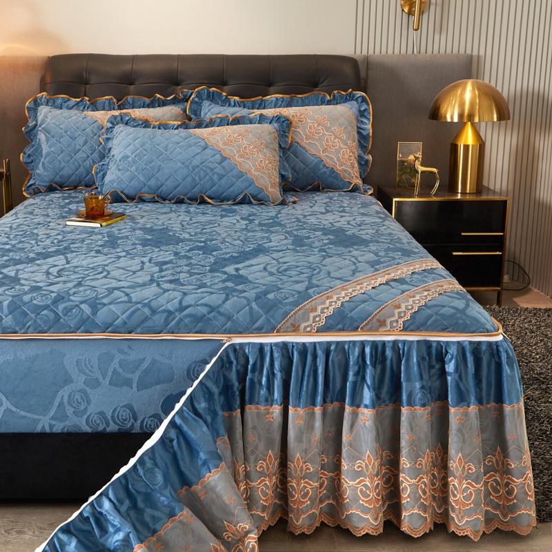Winter Lace Velvet Fitted Sheet, Bed Skirt, Integrated Bedspread, Removable and Washable Quilted Short Plush Full-cover Plush Bed Cover