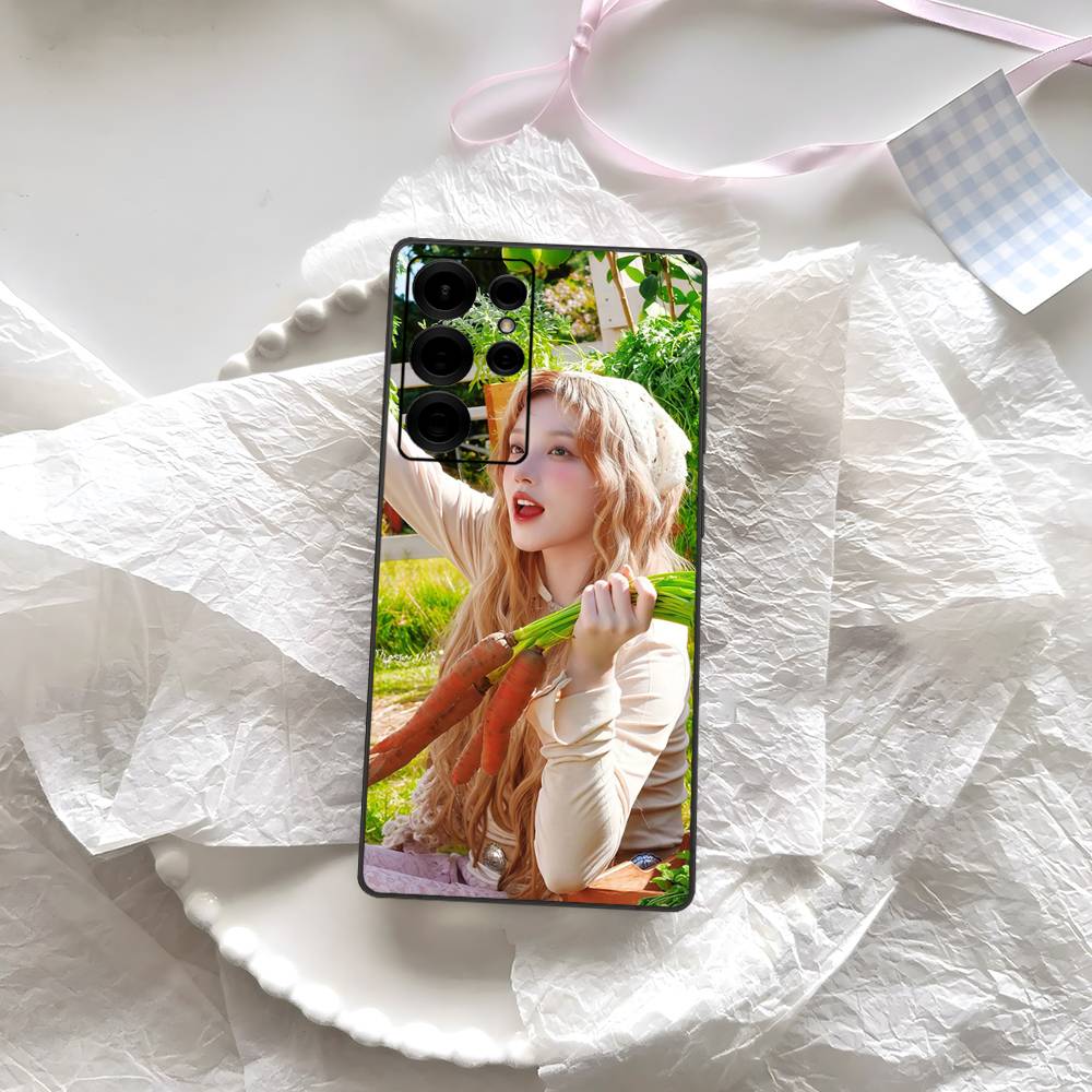 Korean Girl Group Song Yuqi Phone Case For Samsung S 24 fe 25 Ultra plus 20 lite 21 30 22 23 24 22 Ultra 5G Fundas