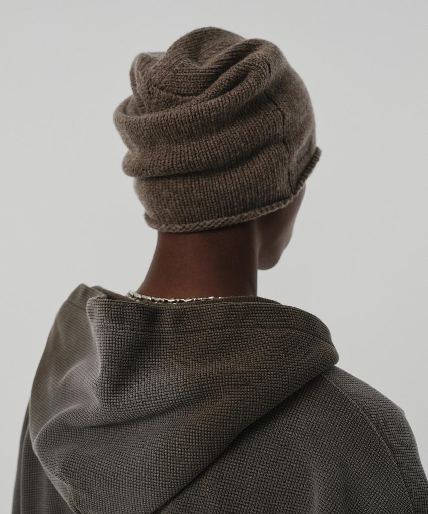 Seuweideu Rolled Beanie [Brown]
