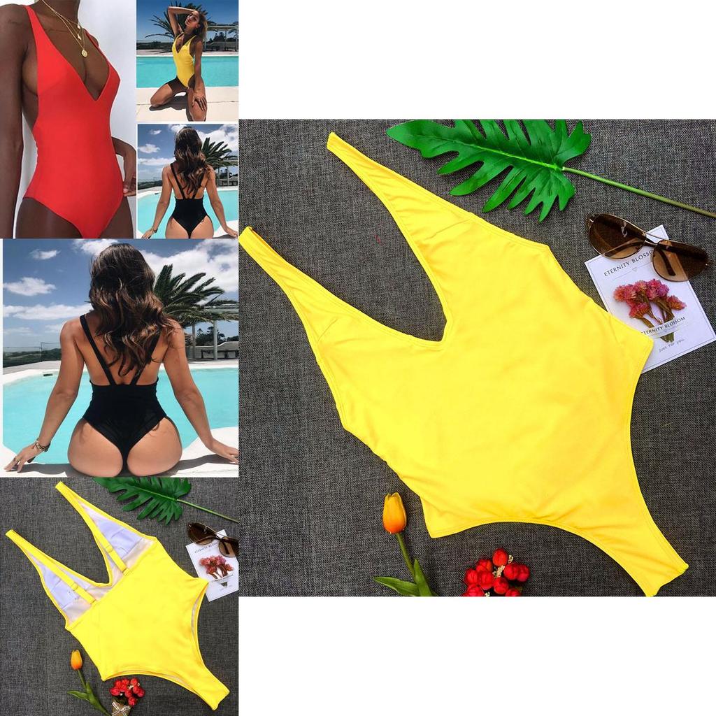 Maillot de bain une pièce élégant pour femmes avec design en V profond et soutien-gorge rembourré pour des aventures de plage stylées