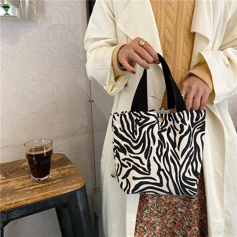 Casual Women Portable Lunch Bento Bag Retro Flower Ladies Small Handbags Thin Corduroy Female Shopper Clutch Purse Shoulder Bags