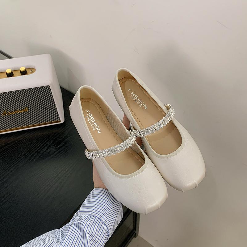 French gentle fairy evening shallow mouth single shoes female spring and autumn 2025 new one-word strap flat Mary Jane grandma shoes