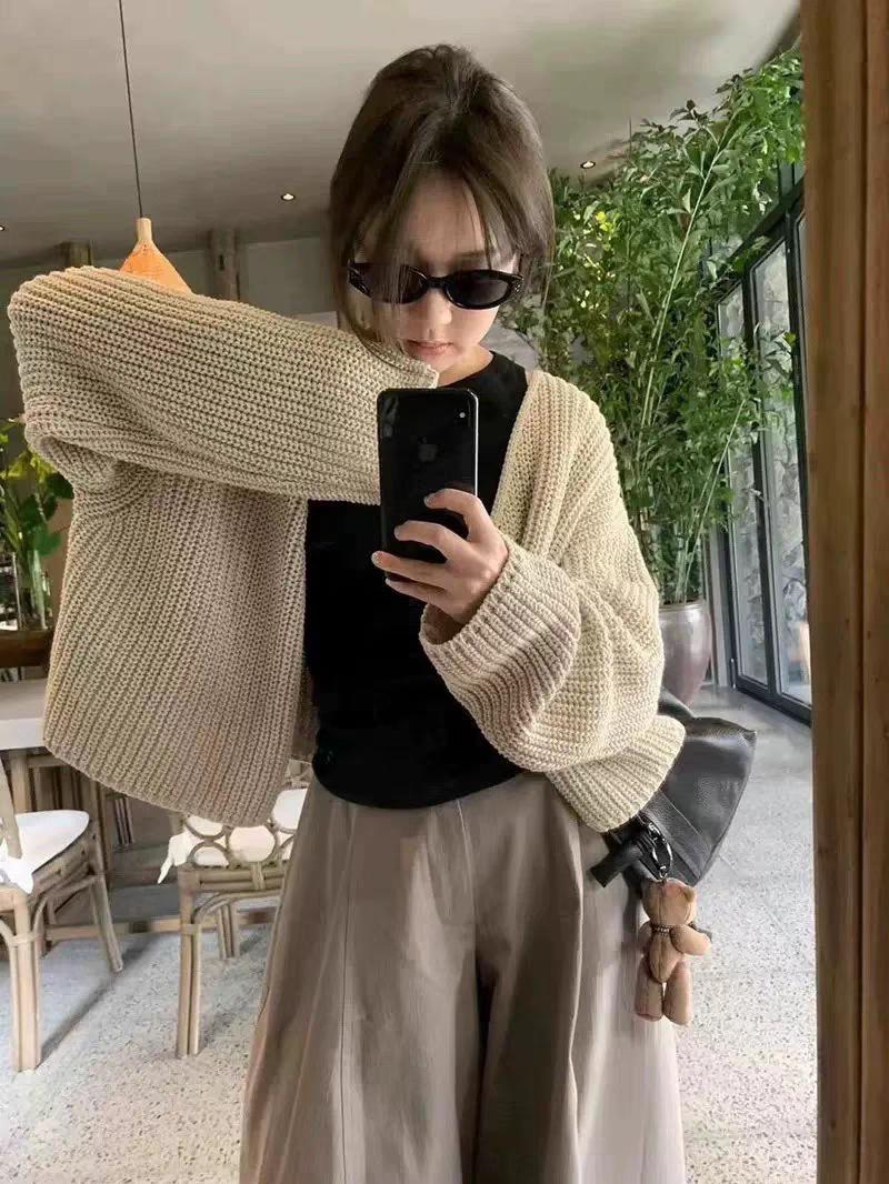 

Женский кардиган с V-образным вырезом в французском стиле с рукавами-фонариками для ранней весны One Size хаки