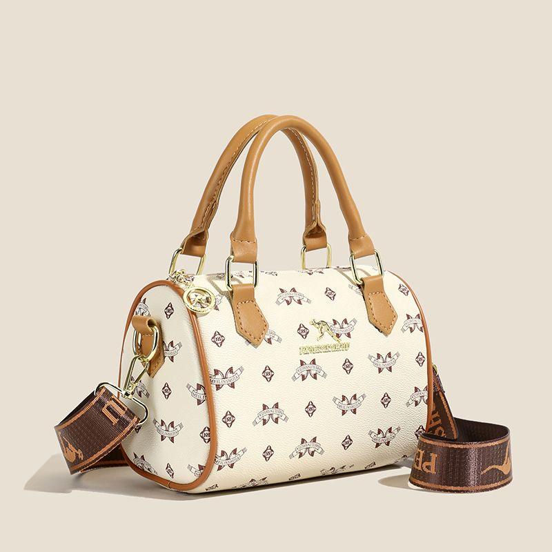 

Сумка 2025 Новая Бостонская сумка-подушка Европейская и американская мода На плечо Плечевая Маленькая сумка Модная мамина сумка White