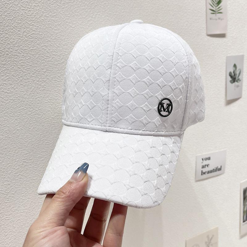 Fashion Baseball Cap - Adjustable, Sun-Protective & Versatile for Outdoor Activities, Tourism, Couple, Simple Atmosphere