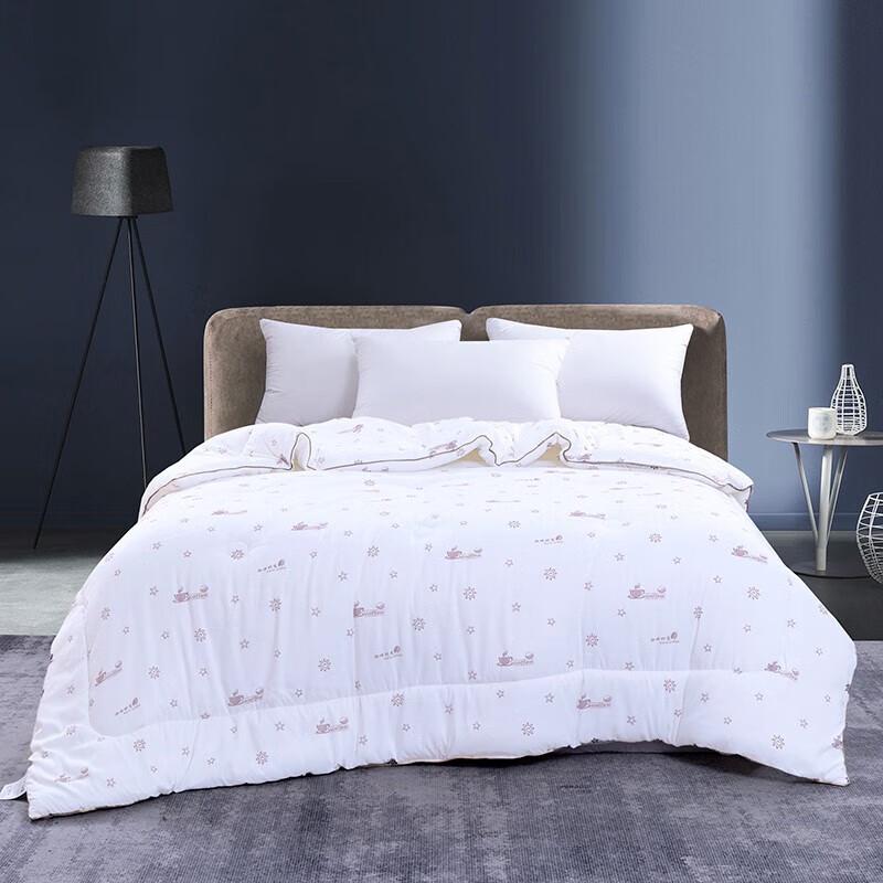 

Jin Si Li Coconut Latte Jacquard Fiber Quilt