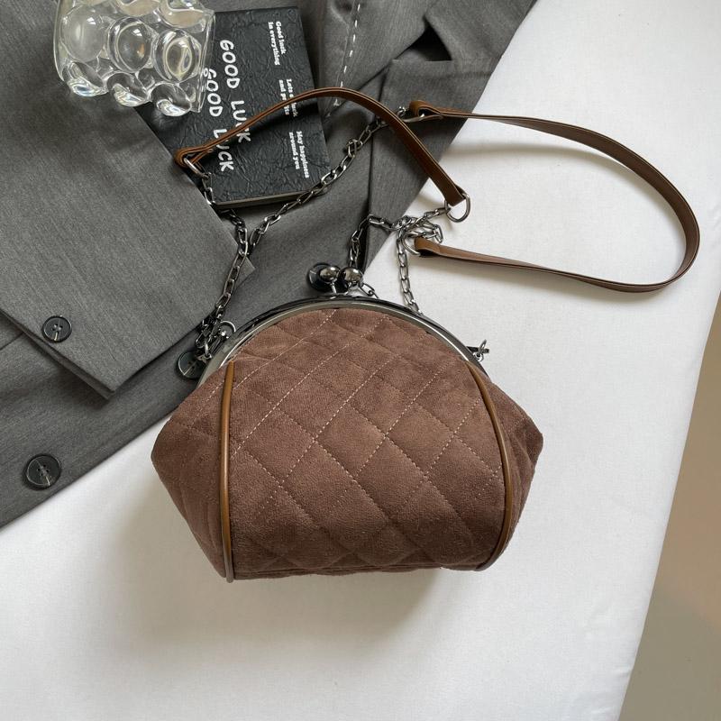 Vintage Shell Crossbody Bag Bags for Women 2025 Retro Small Lady Chain Brand Shoulder Bags Designer Underarm Handbags Purse
