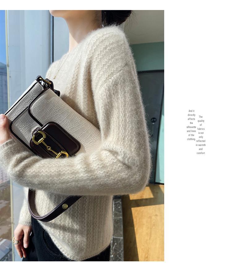 Women's Loose Casual Merino Wool Round Neck Sweater - Solid Color Wavy Pattern (Autumn/Winter Collection)