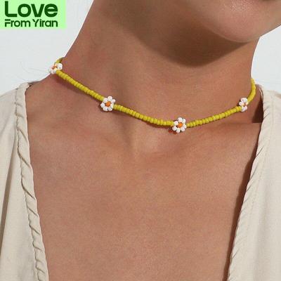 1 szt. Nowy Koreański Piękny Stokrotka Kwiaty Kolorowe Koraliki Charm Oświadczenie Krótki Choker Naszyjnik Dla Kobiet Biżuteria Wakacyjna