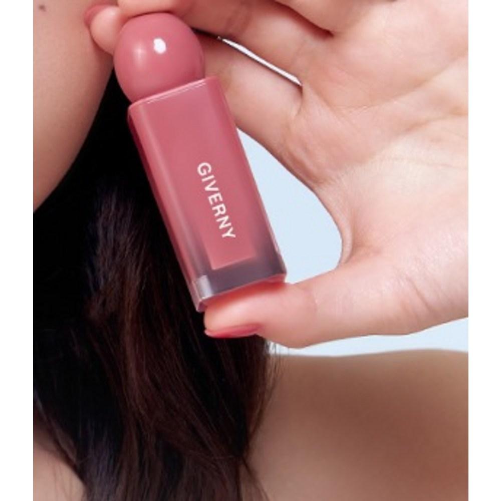 Giverny Błyszczyk do ust z efektem rosy, 01 Zgaszony Brzoskwiniowy, 4,9 g, 1 sztuka