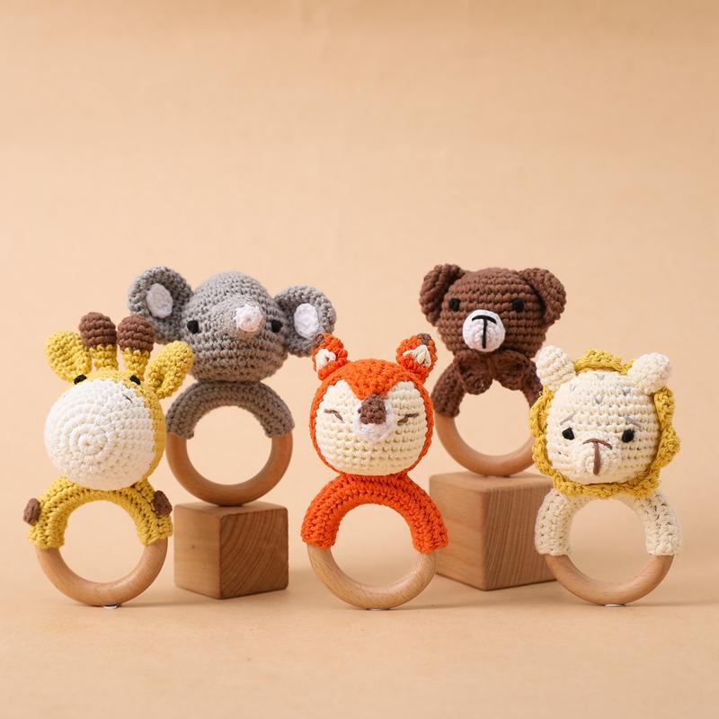 1 Stück Holz Babyrassel Schüttelspielzeug Häkel Löwe Giraffe Holz Babyrassel Beißring Montessori Neugeborenen Tierrassel Spielzeug Geschenk