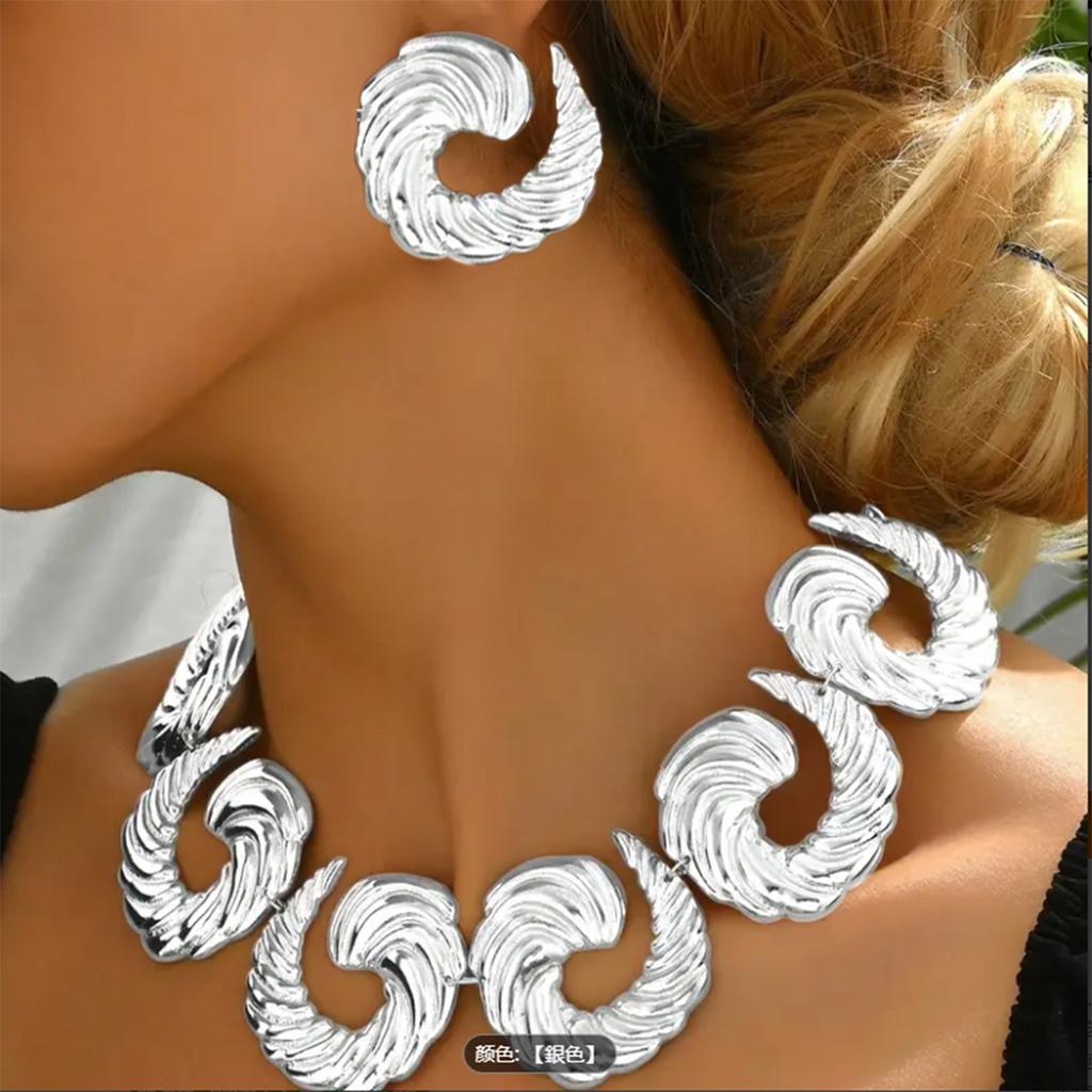 3-Piece Vintage Vacation Style Spiral Necklace and Stud Earring Set for Everyday and Party Occasions