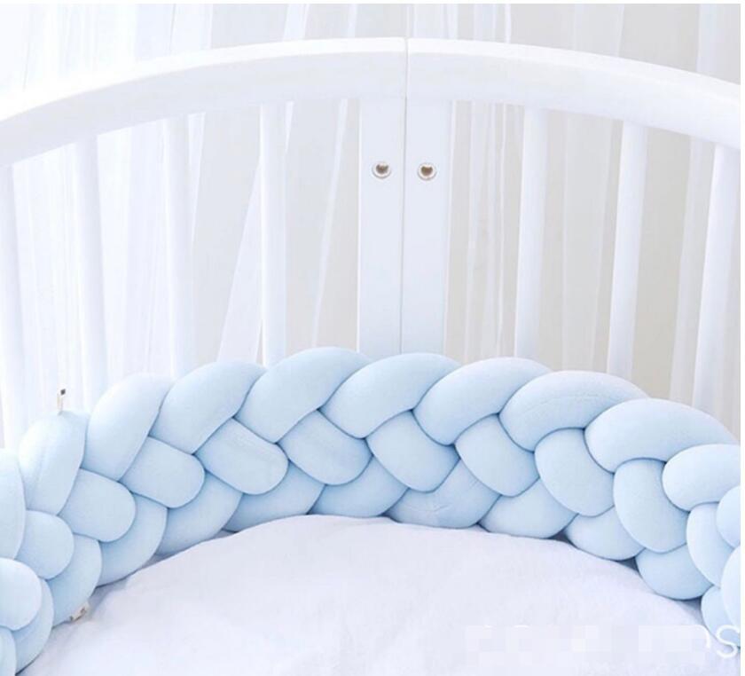 

Четырехсторонний бампер для детской кроватки: Мягкий секционный барьер для кровати для новорожденных. 1m светло-синий