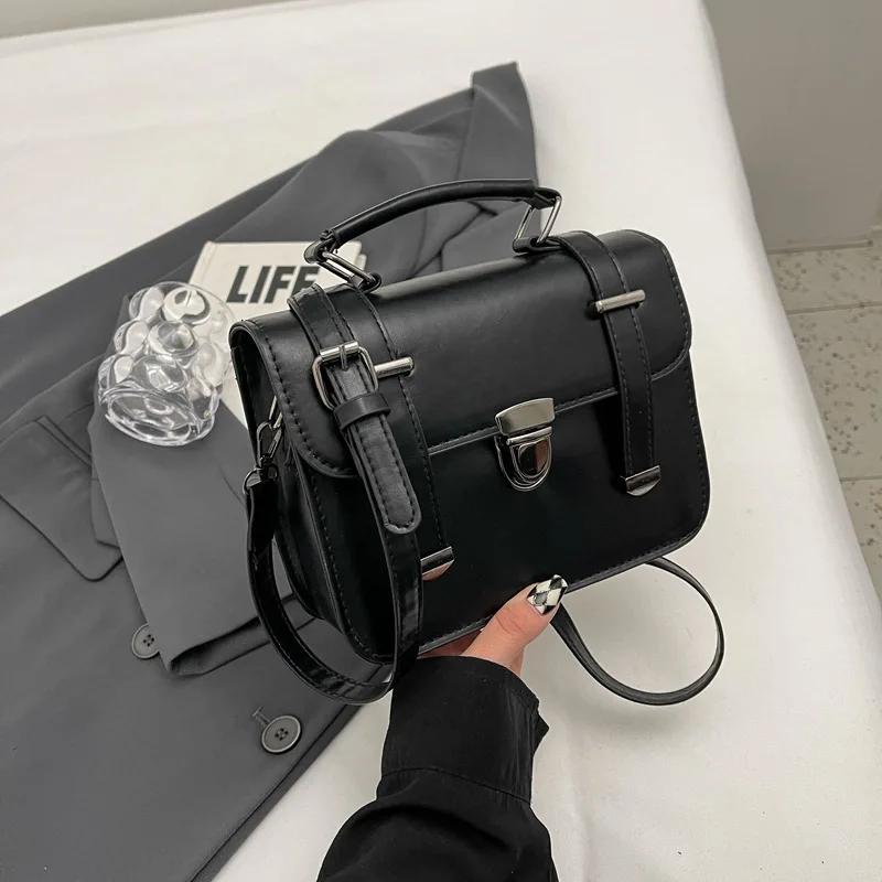 

Girls Hundred Retro Small Square Bag Female Students Simple Crossbody College Style Shoulder Handbag Metal Lock Buckle Decoratio