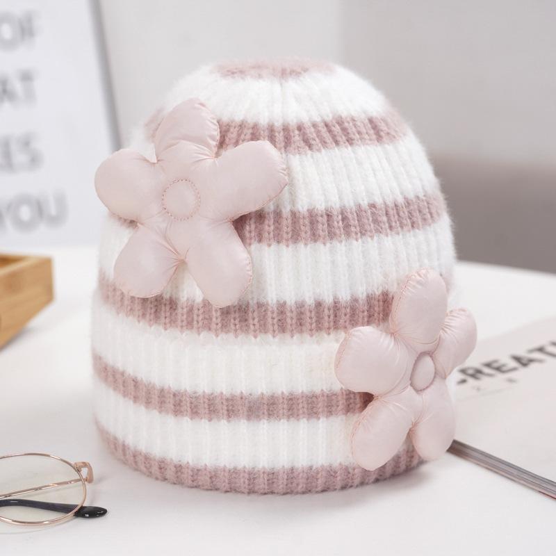 

Hat Women s New Striped Knitted Color Blocked Flower Korean Edition Trendy Warm Student Gua Skin розовый
