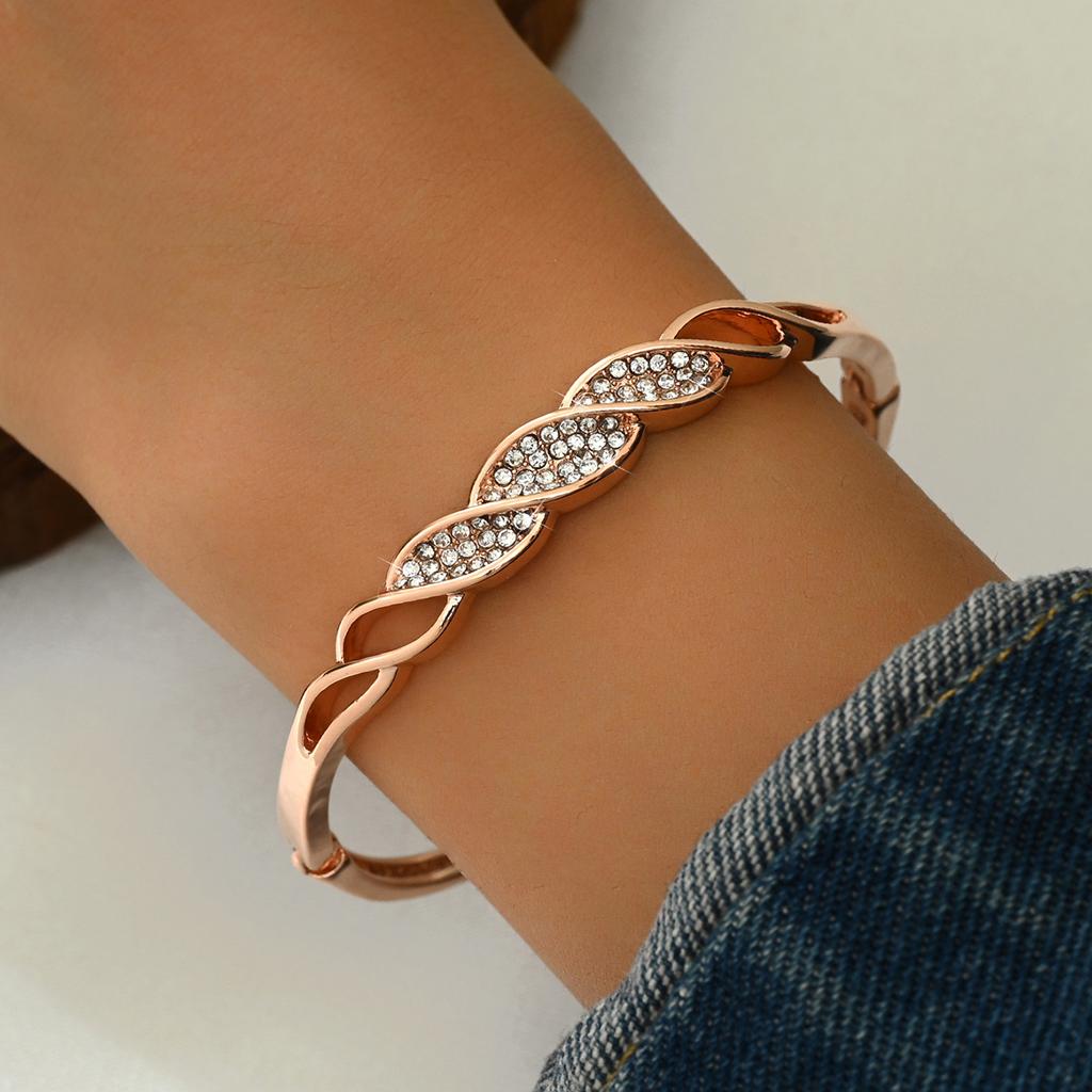 1PC Women's Fashion Trend Minimalist Spiral Geometry Bracelet Date Travel Banquet Party Holiday Dressing Gift
