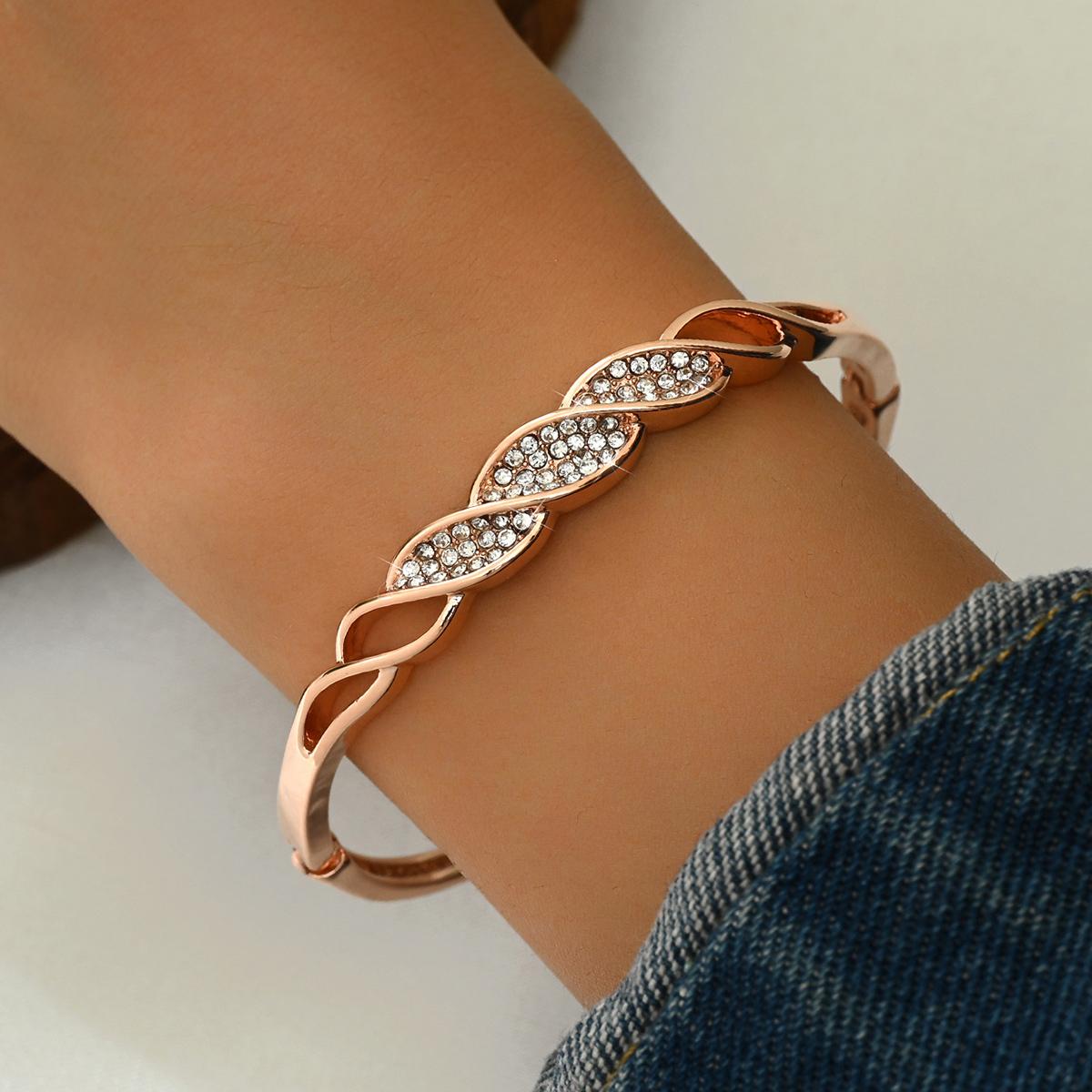 

1 шт. Женский модный трендовый минималистичный браслет спиральной геометрии, для свиданий, путешествий, банкетов, вечеринок, праздничного наряда, подарок