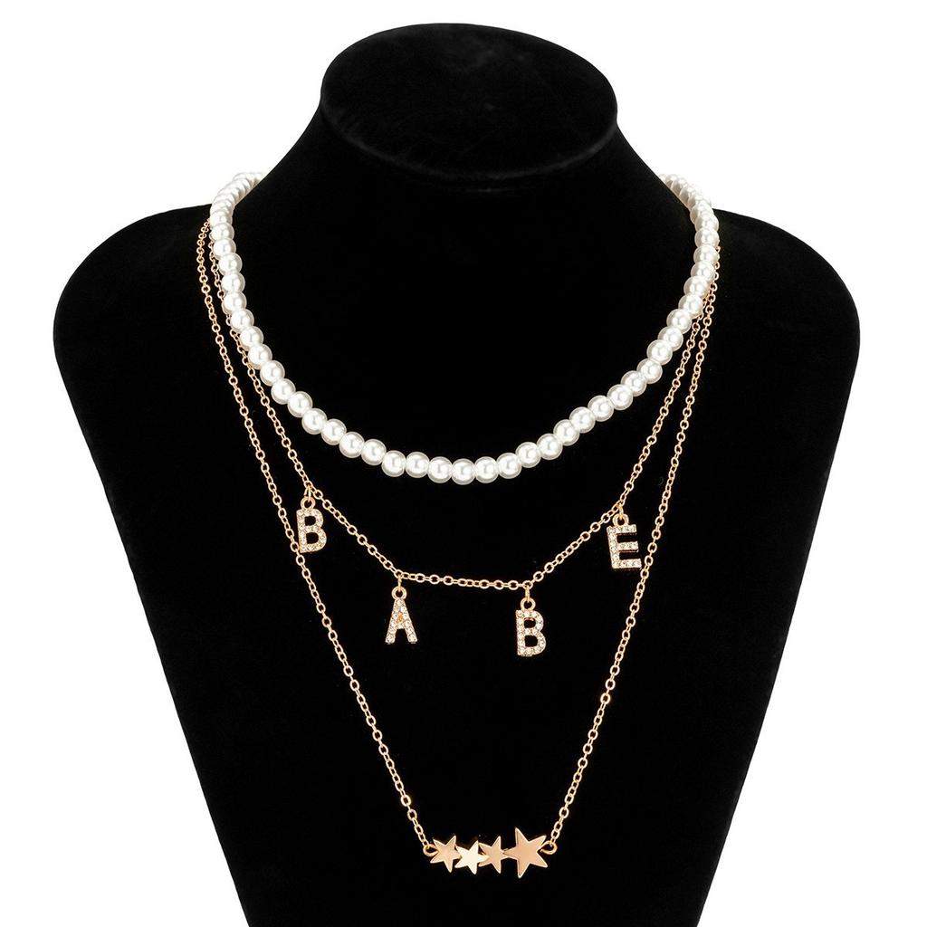 Retro Gestapelte Imitation Perlenkette, Modische Leichter Luxus Diamant Buchstaben Stern Schlüsselbein Halskette