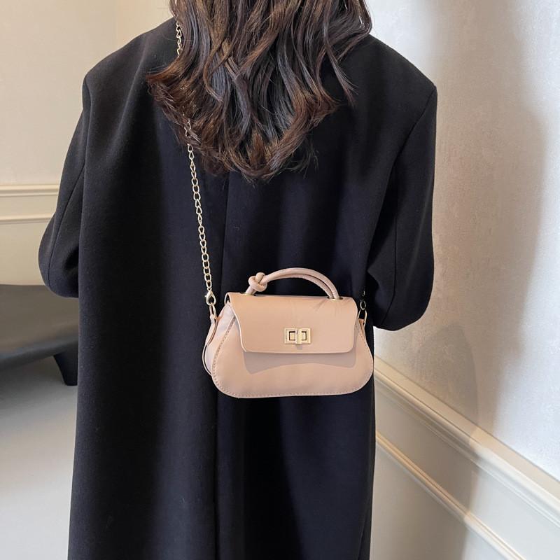 Chic Vintage Handbag Elegant Small Square Crossbody Bag For Autumn Fashion Lovers