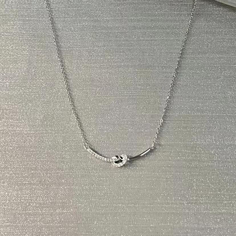 Xiaohongshu Same Rope Knot Smile Necklace Femininity Collarbone Chain Japanese and Korean Temperament Flash Diamond Niche Design Sense Versatile