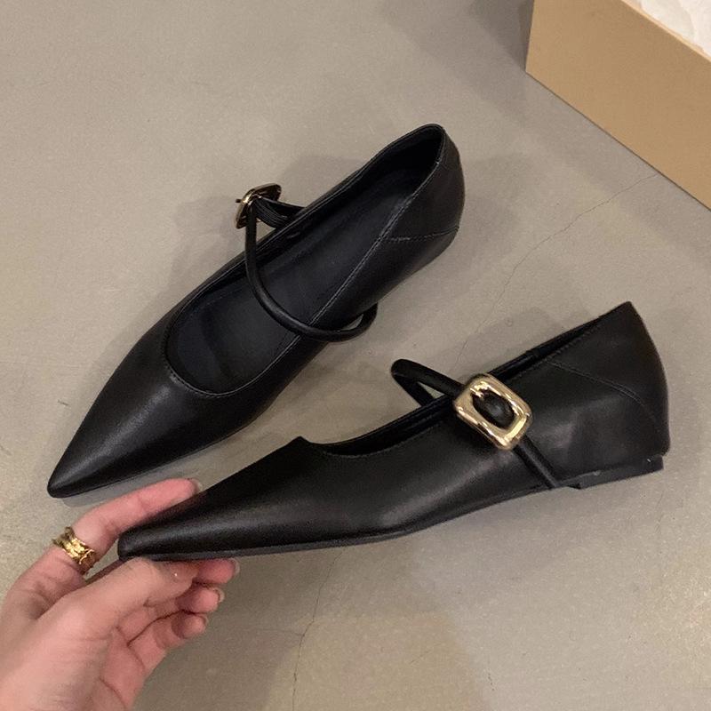 French evening breeze temperament pointed head shallow mouth single shoes women's 2025 spring models Korean version women's commuting flat Mary 
