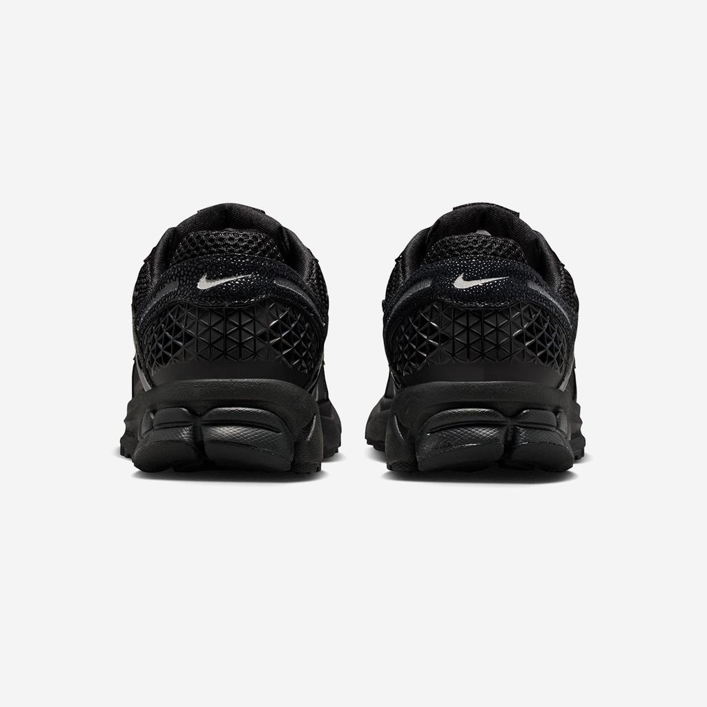 Nike W NIKE ZOOM VOMERO 5 II6236-001