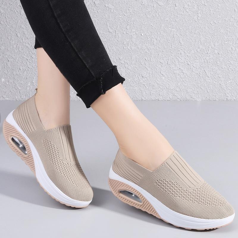 2025 autumn women's shoes kick comfortable fly-woven non-slip soft bottom mesh foreign trade breathable air cushion sports shoes