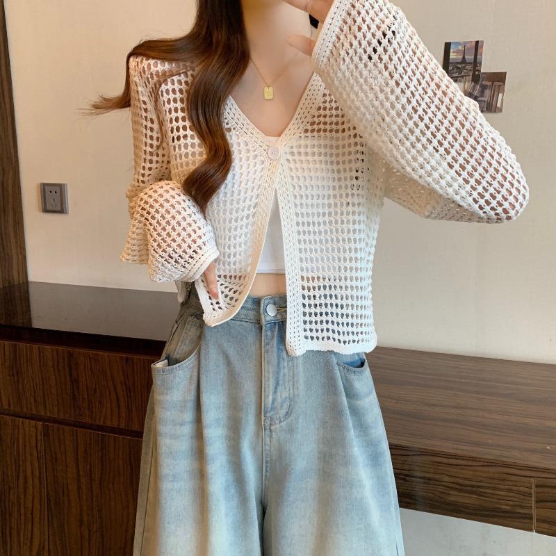 

Summer hollow knitted blouse long-sleeved solid color one button, pure V-neck new Spice Girl top design sense average size 2043-281 білий