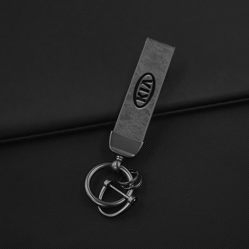 2026 Hot Car Sticker Vintage Leather Car Keychain Pendant Keyring Chain Hanging Men Gift For Kia Rio Ceed Sportage Cerato Soul S