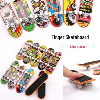Children's Mini Creative Alloy Finger Skateboard Toy