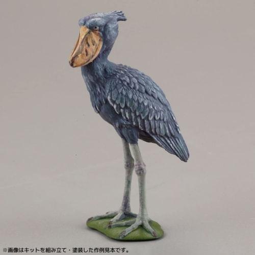 Kaiyodo ARTPLA Tourist and Giraffe Set, Unpainted and Unassembled Plastic Model Kit AP005