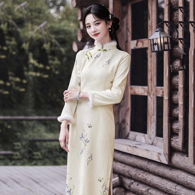 Long Sleeve Winter Cheongsam Dress Women Warm Fleece-Lined Modern Chinese Style Midi Length Stand Collar