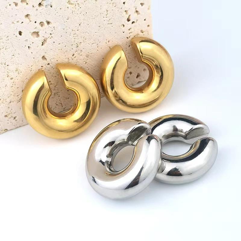 Hyperbole Large Chunky Non Piercing Golden Plated CCB Circle Ear Cuffs Earrings for Women Thick Round Light Ear Clip Jewelry