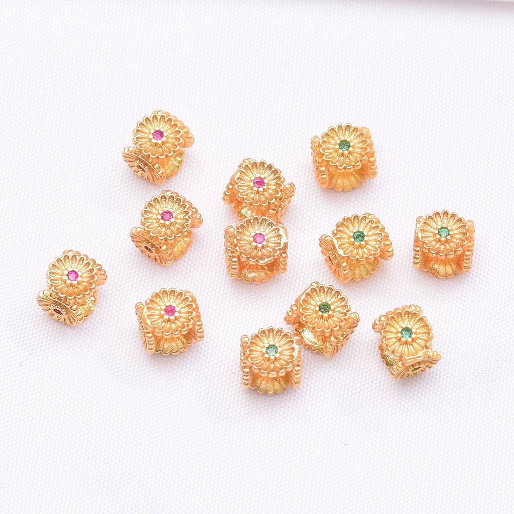 50pcs Color-Preserving Ancient Gold Inlaid With Zircon Pattern Bead-Separated Four-Leaf Clover Loose Bead Bracelet Accessories Diy Handmade Beaded