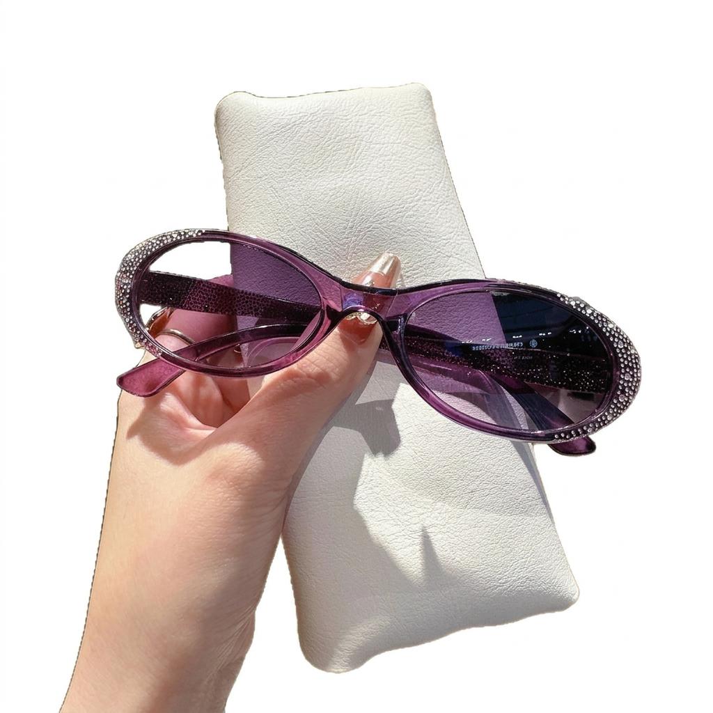 Rhinestone Eyewear Comfortable Women Fashion Shades Oval Rhinestone Sunglasses Trendy Uv400 Sun Glasses For Travel Stage Party