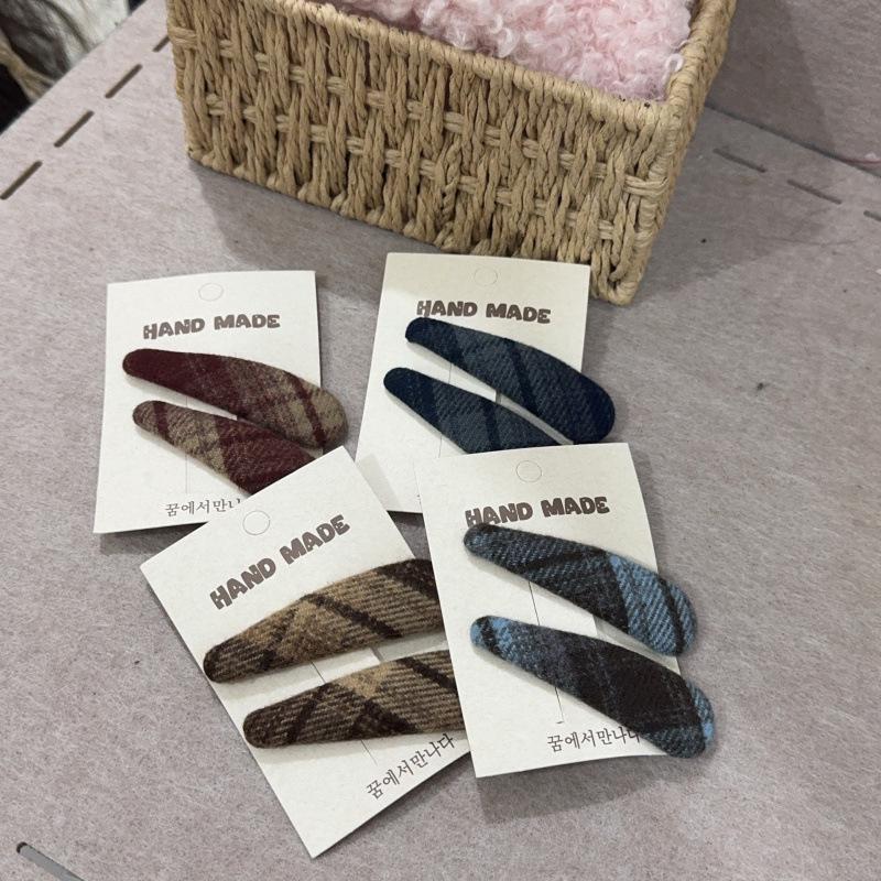 Women's Retro Plaid Wool Hair Clip - Autumn/Winter BB Style for Side or Bangs
